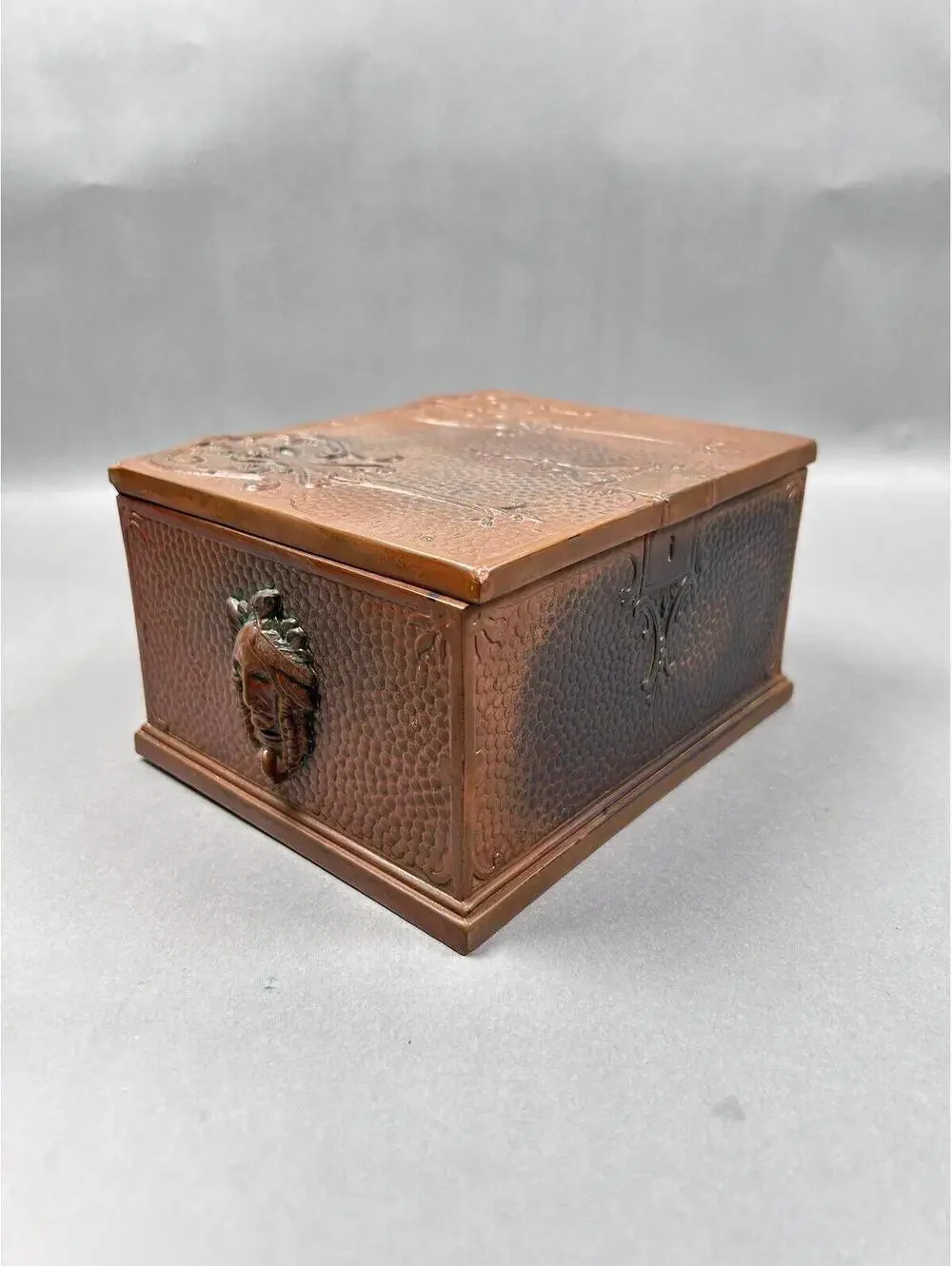 Antique Bradley & Hubbard Copper Cigar Humidor Box with Cedar Inside